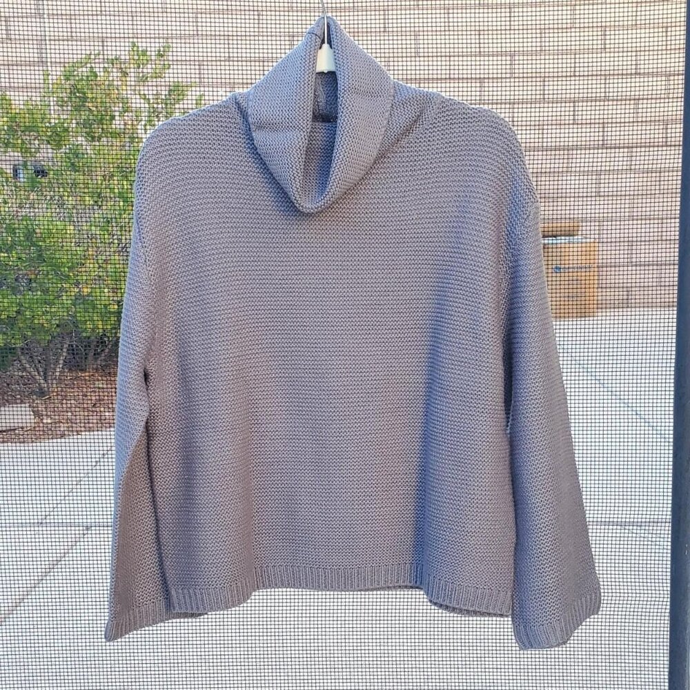 H&M Dark Gray Knitted Oversized Turtleneck size XS (fits up to M)
